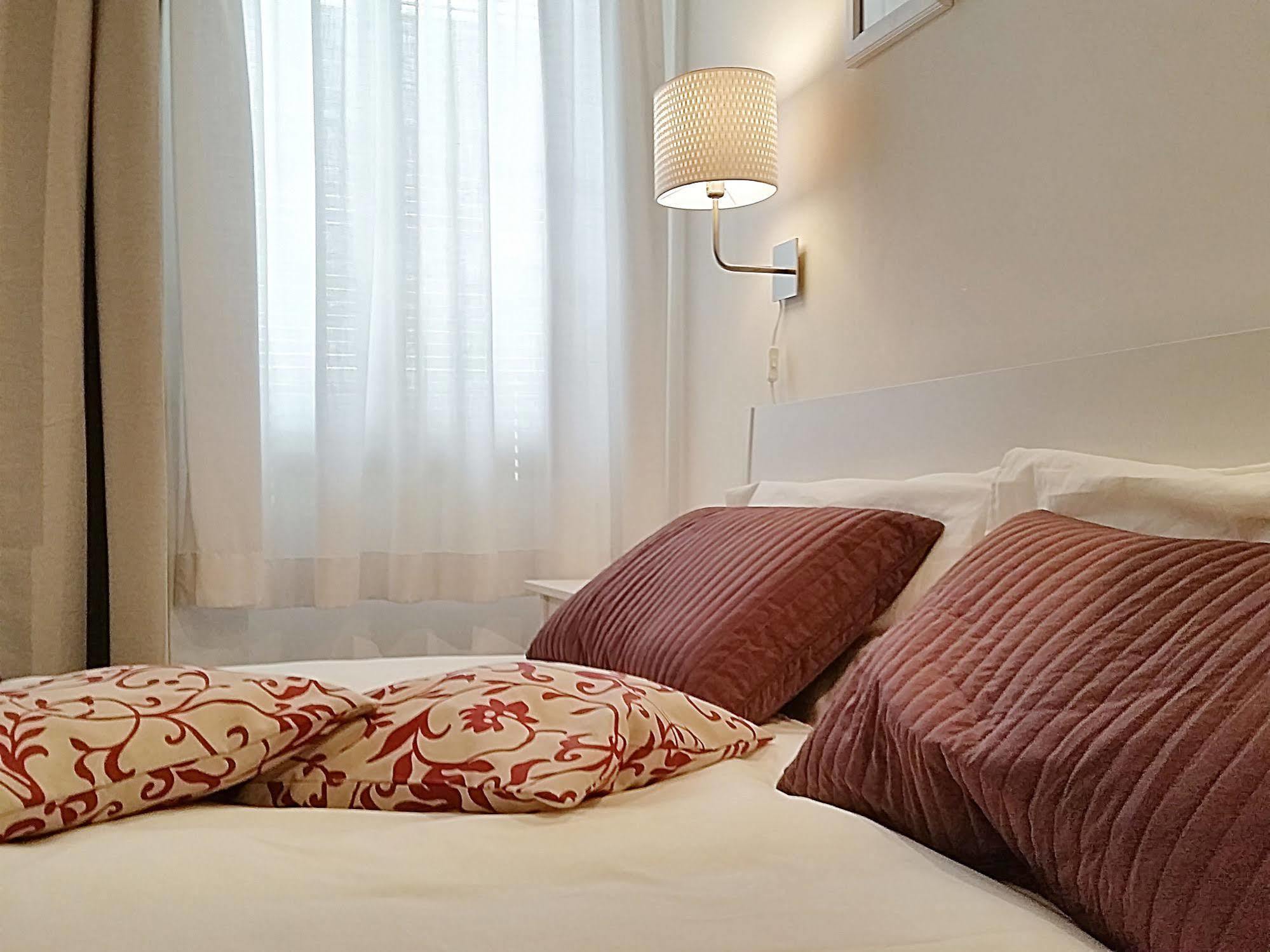 Da Mirella Apartment เวนิส ภายนอก รูปภาพ